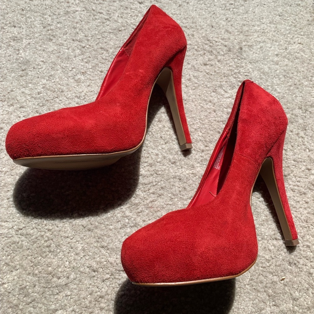 Steve Madden Red Suede Leather Platform Almond Toe Pumps